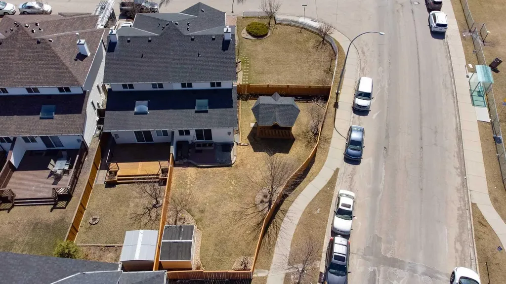 10 Taralea Bay NE Calgary AB T3J 5H1