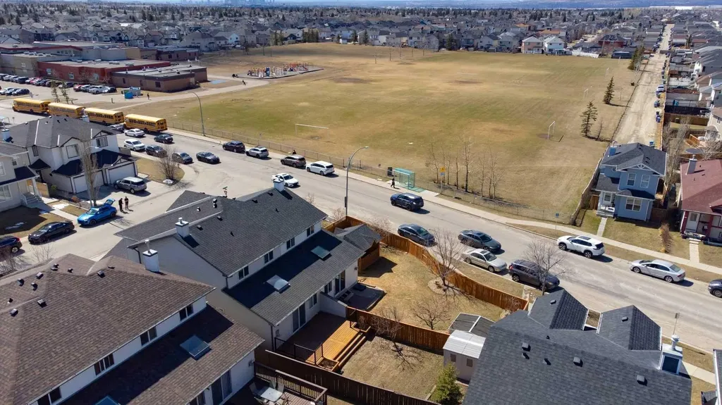 10 Taralea Bay NE Calgary AB T3J 5H1