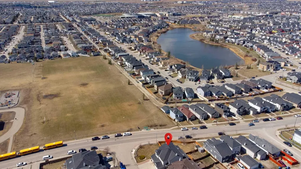 10 Taralea Bay NE Calgary AB T3J 5H1