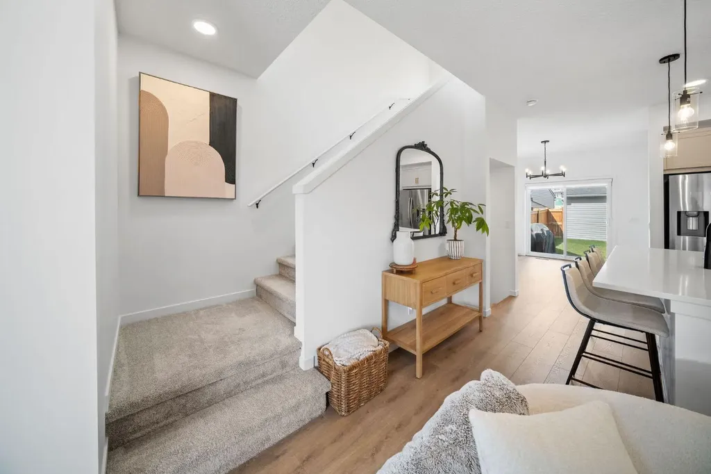 21 Sage Hill Path NW Calgary AB T3R 2A7
