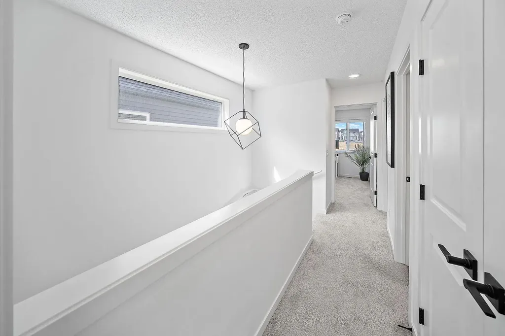 21 Sage Hill Path NW Calgary AB T3R 2A7
