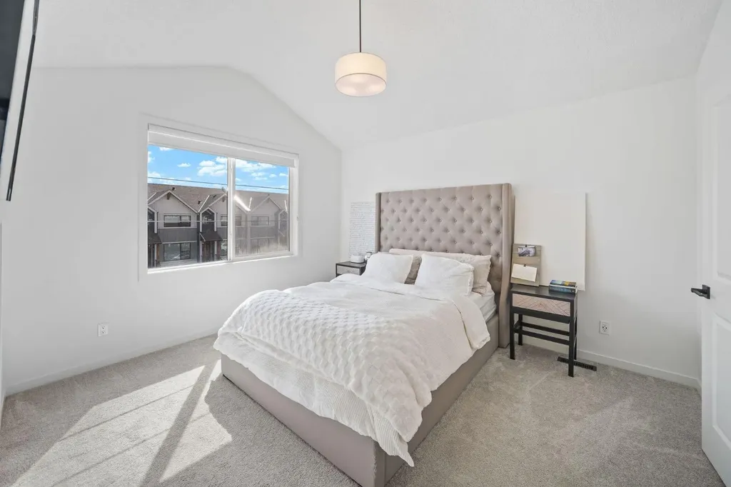 21 Sage Hill Path NW Calgary AB T3R 2A7