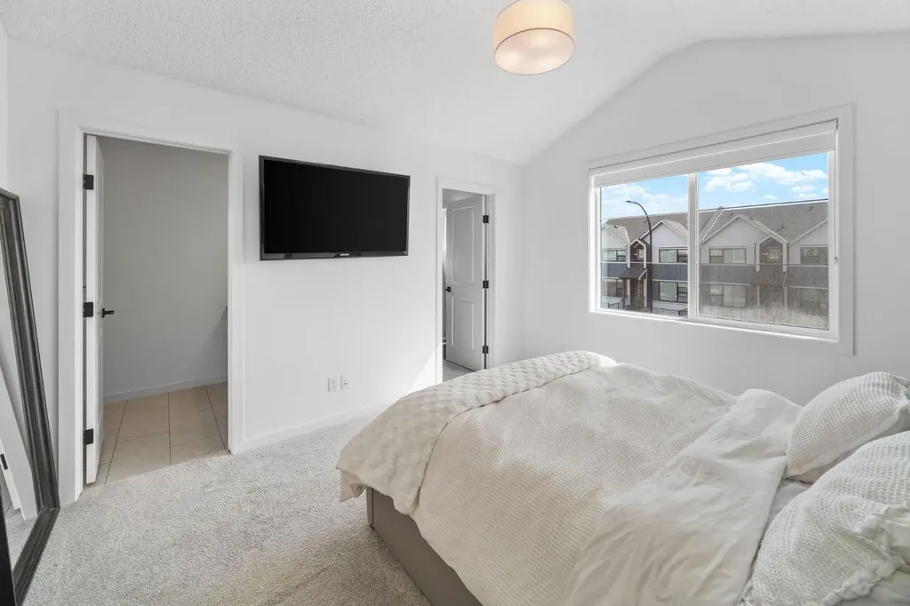 21 Sage Hill Path NW Calgary AB T3R 2A7