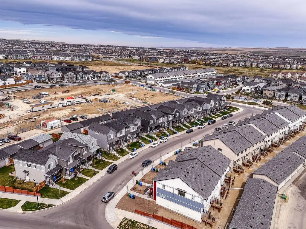 21 Sage Hill Path NW Calgary AB T3R 2A7