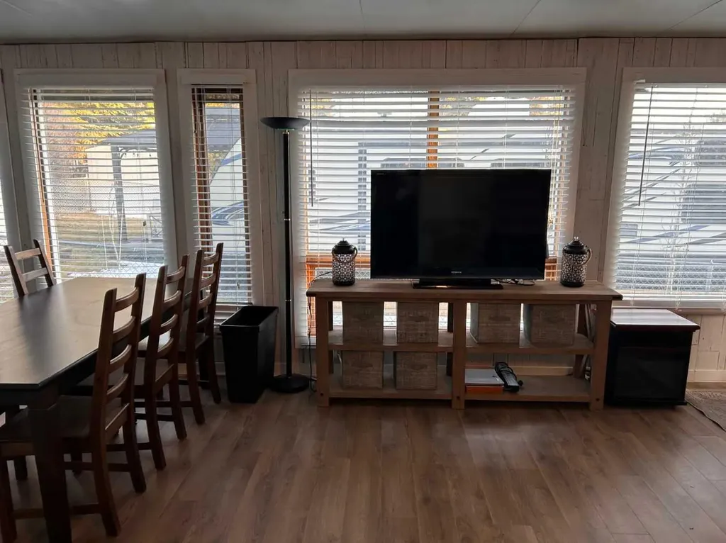 186 2540 Twp 353 Rural Red Deer County AB T4G0K6