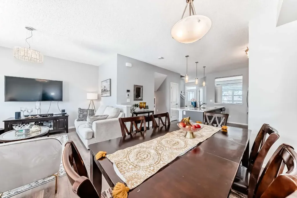 462 Walgrove Way SE Calgary AB T2X 4E9