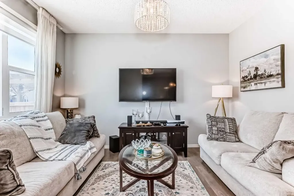 462 Walgrove Way SE Calgary AB T2X 4E9
