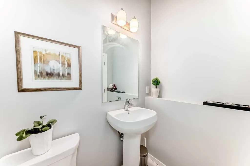 462 Walgrove Way SE Calgary AB T2X 4E9