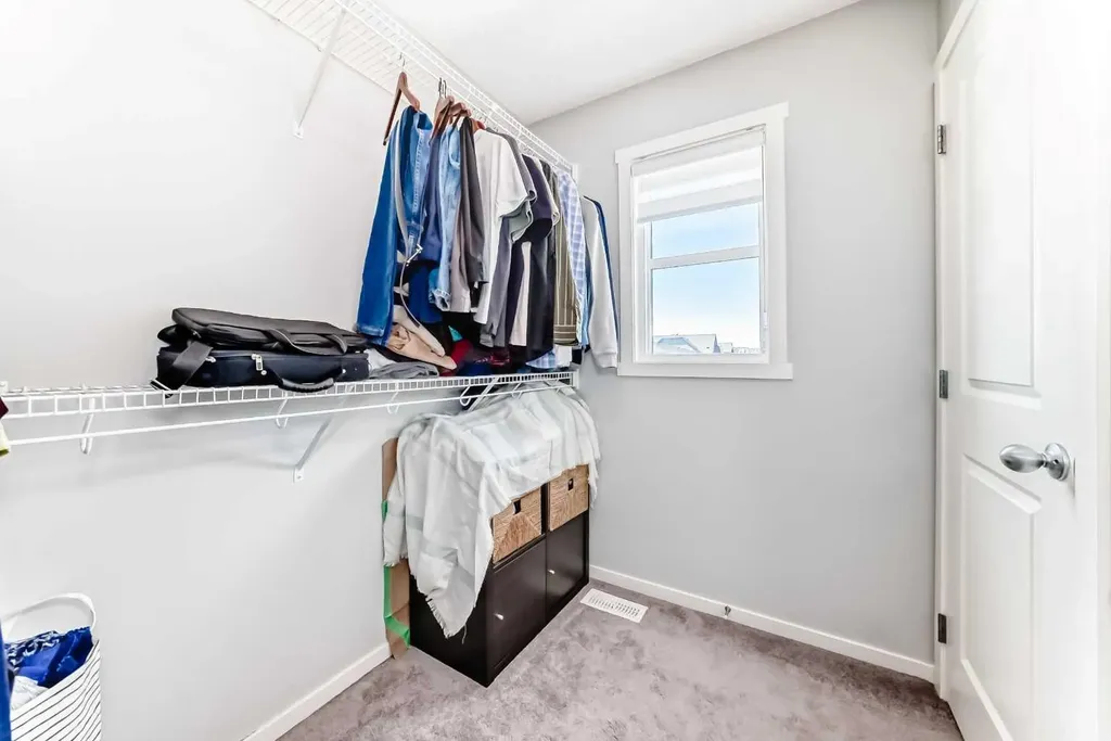 462 Walgrove Way SE Calgary AB T2X 4E9