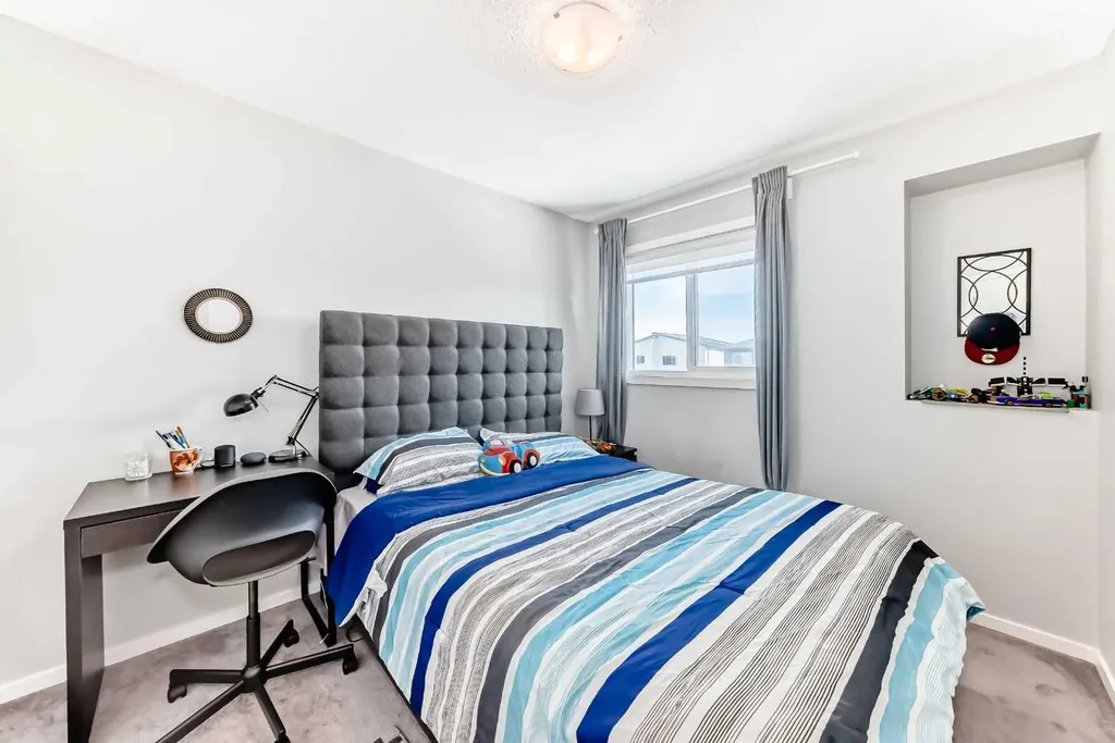 462 Walgrove Way SE Calgary AB T2X 4E9