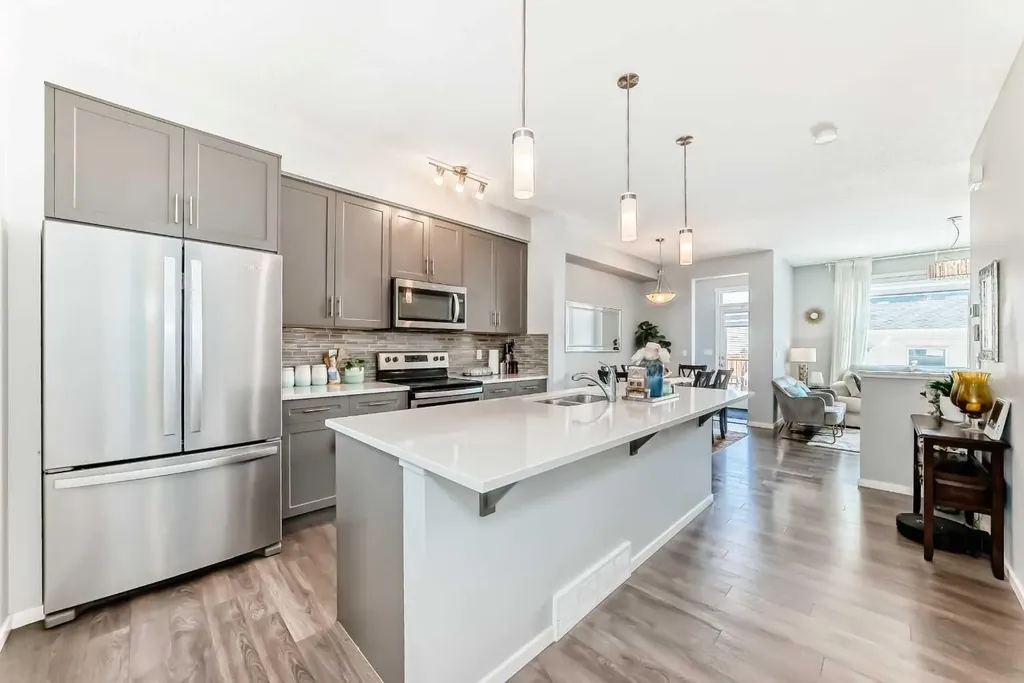 462 Walgrove Way SE Calgary AB T2X 4E9