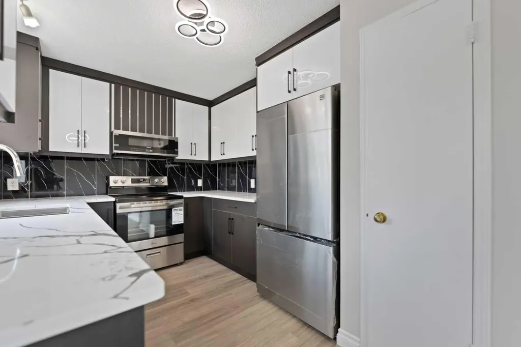 42 River Rock Road SE Calgary AB T2C 4H2