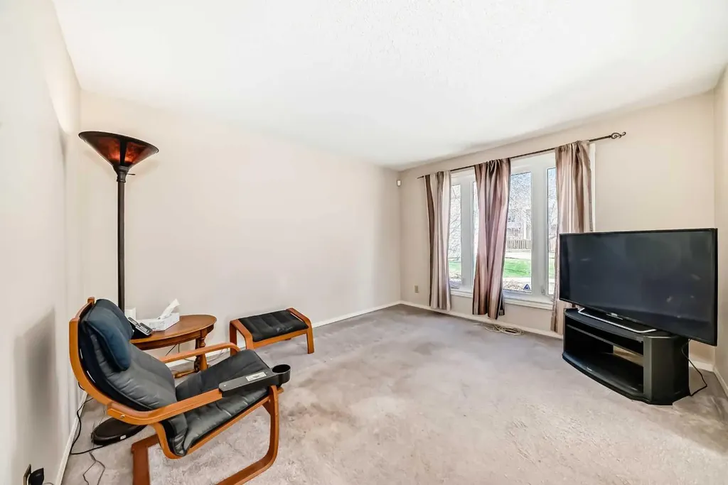2727 Rundleson Road NE Calgary AB T1Y 3Z3