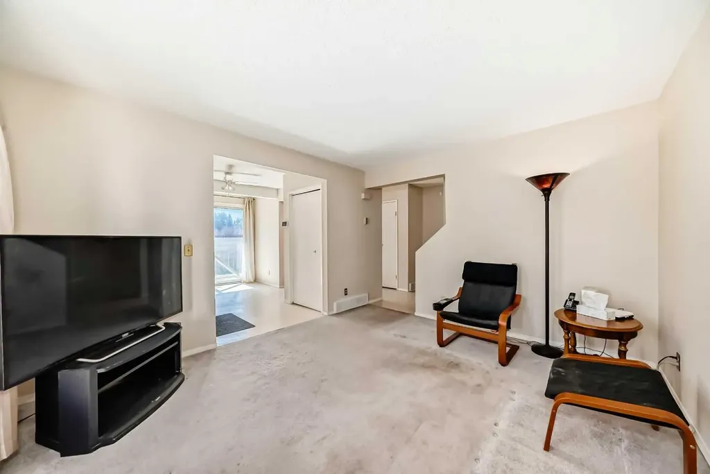 2727 Rundleson Road NE Calgary AB T1Y 3Z3
