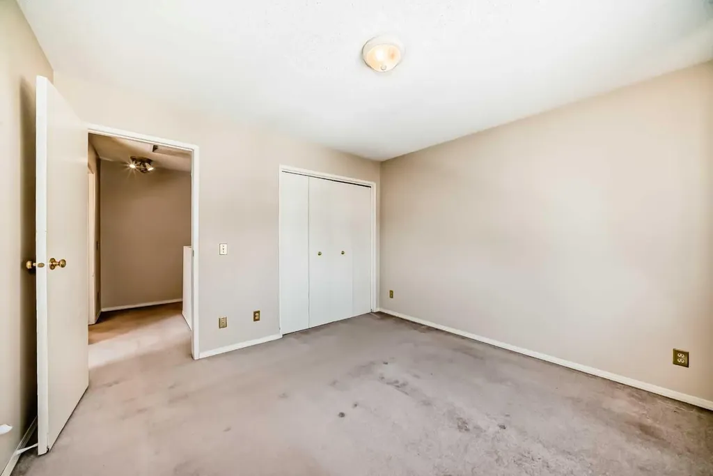 2727 Rundleson Road NE Calgary AB T1Y 3Z3