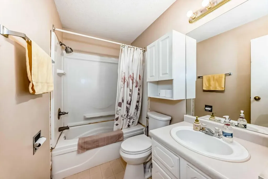 2727 Rundleson Road NE Calgary AB T1Y 3Z3