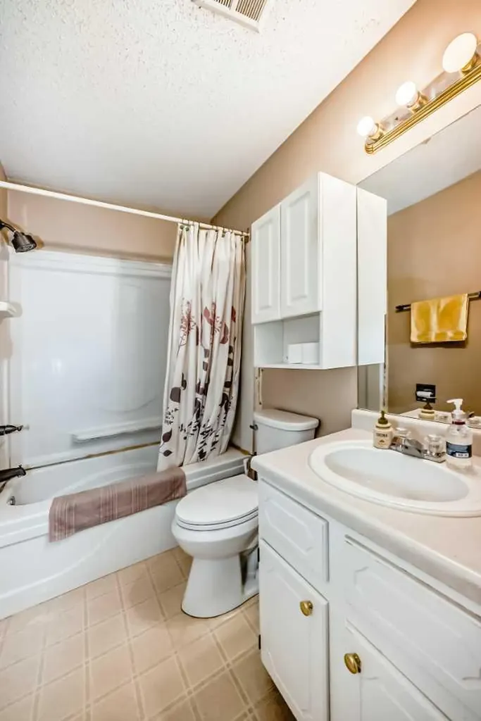 2727 Rundleson Road NE Calgary AB T1Y 3Z3