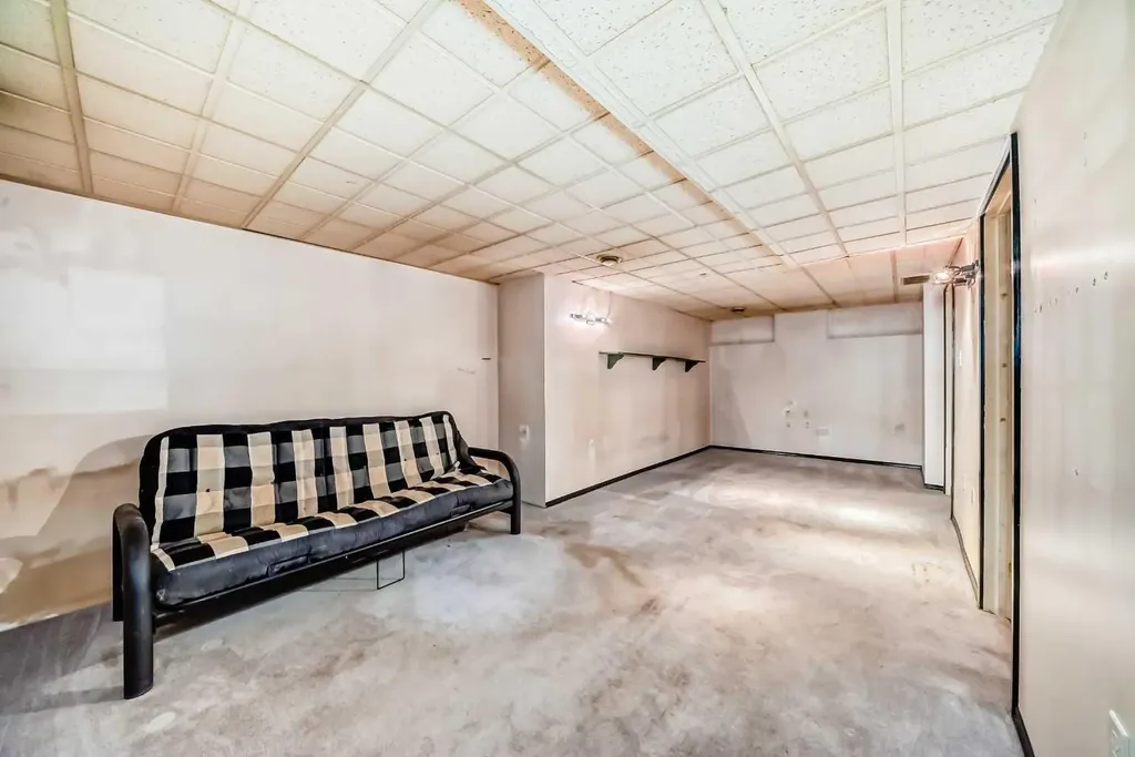 2727 Rundleson Road NE Calgary AB T1Y 3Z3