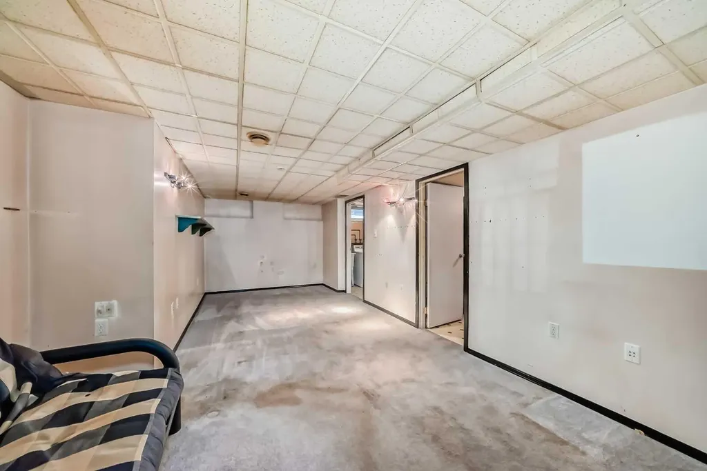 2727 Rundleson Road NE Calgary AB T1Y 3Z3