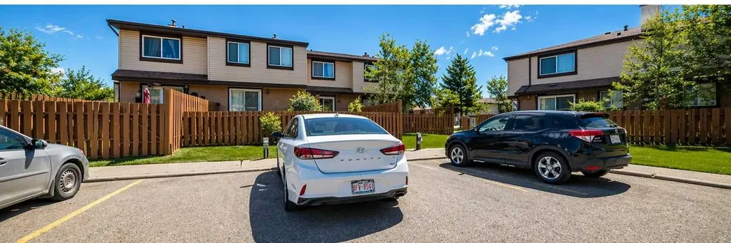2727 Rundleson Road NE Calgary AB T1Y 3Z3
