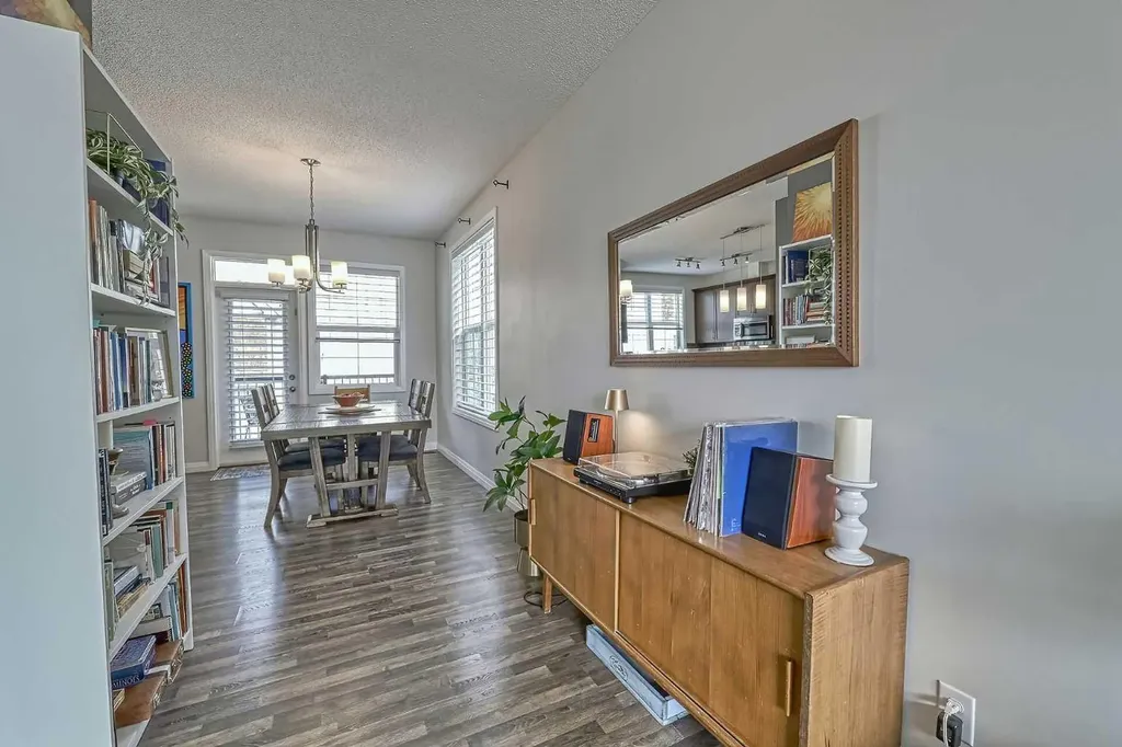 130 New Brighton Way SE Calgary AB T2Z 1H6