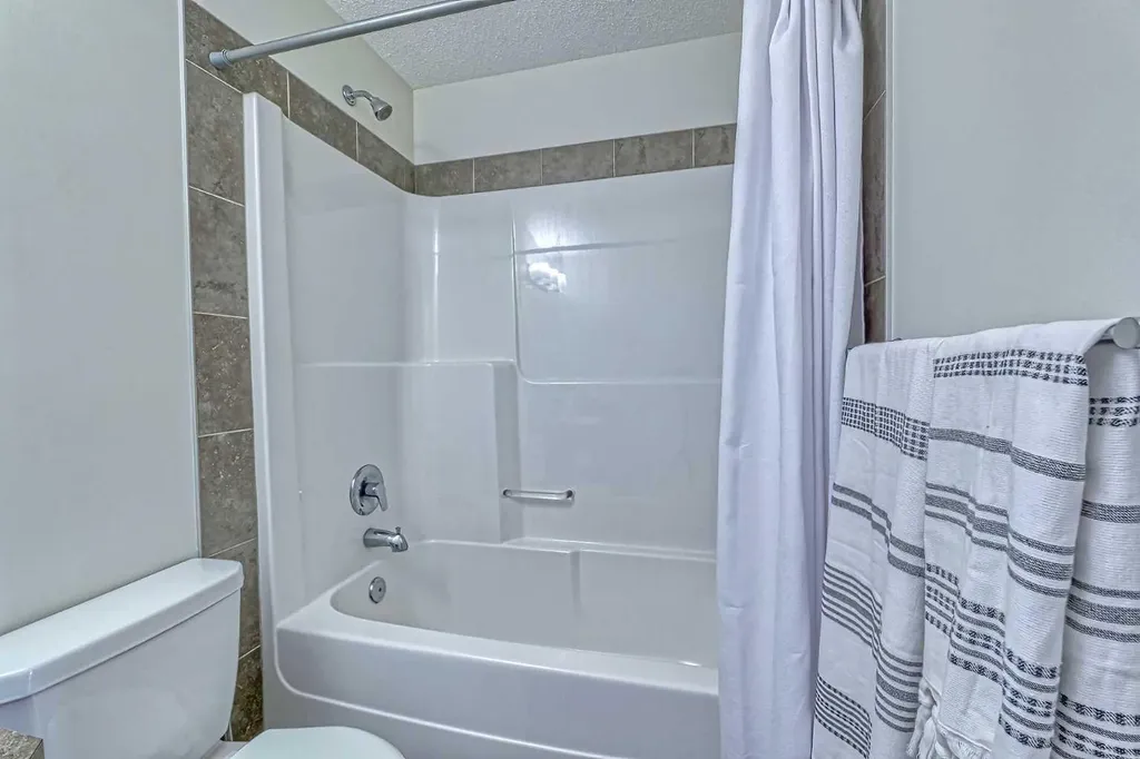130 New Brighton Way SE Calgary AB T2Z 1H6