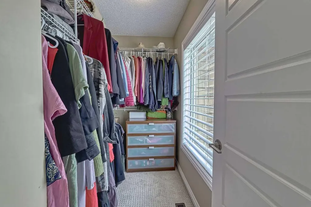 130 New Brighton Way SE Calgary AB T2Z 1H6