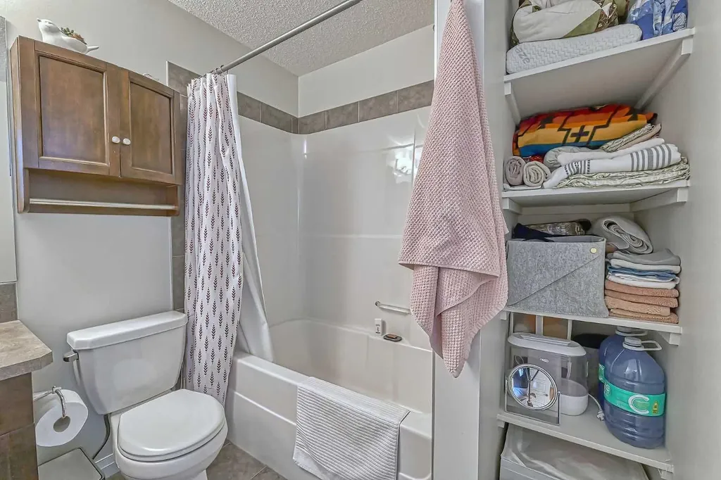 130 New Brighton Way SE Calgary AB T2Z 1H6
