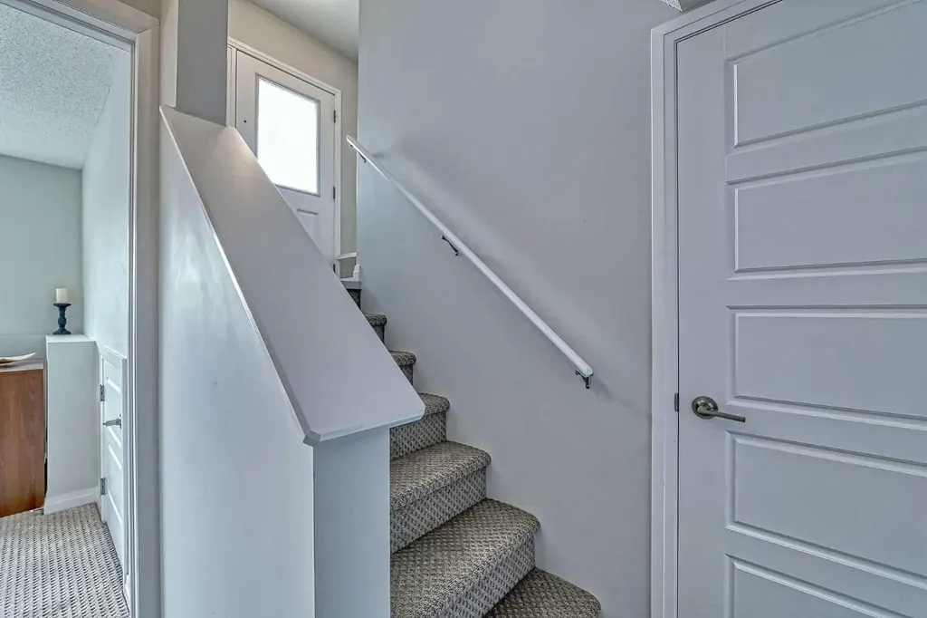 130 New Brighton Way SE Calgary AB T2Z 1H6