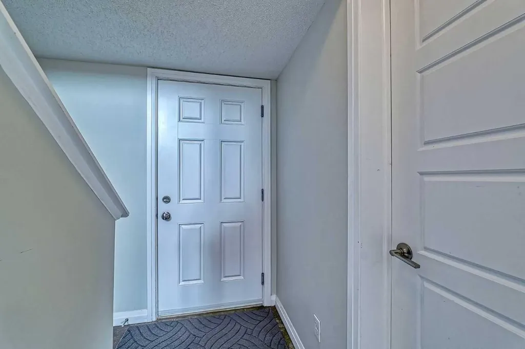 130 New Brighton Way SE Calgary AB T2Z 1H6