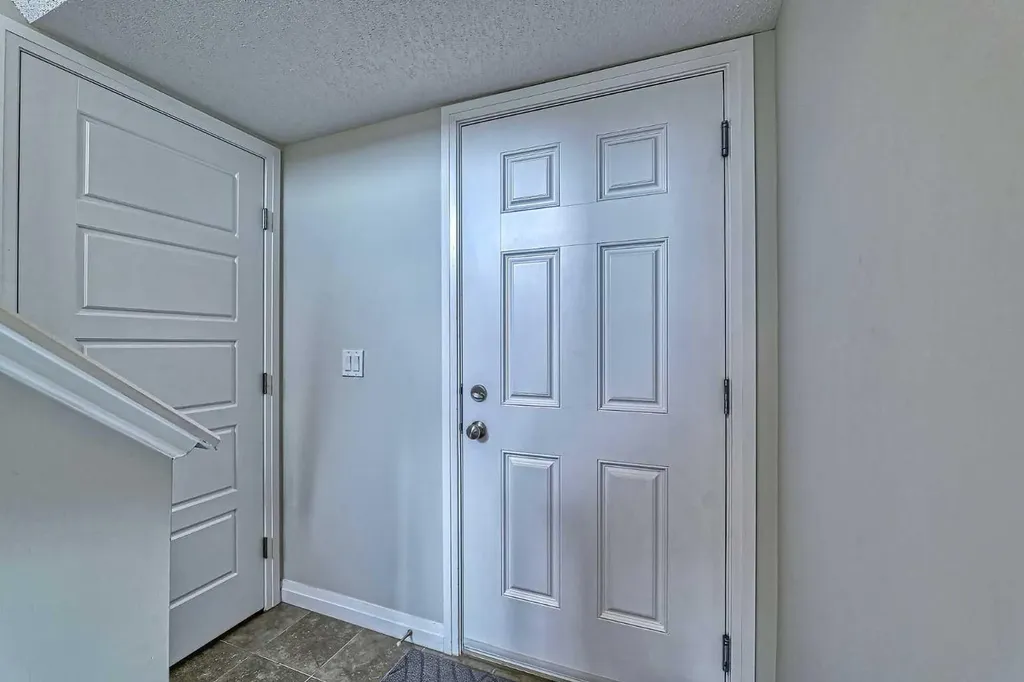 130 New Brighton Way SE Calgary AB T2Z 1H6