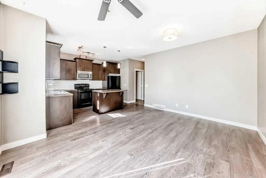 636 Skyview Ranch Grove NE Calgary AB T3N 0R8