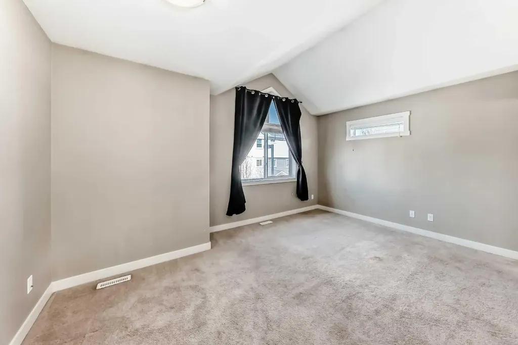 636 Skyview Ranch Grove NE Calgary AB T3N 0R8
