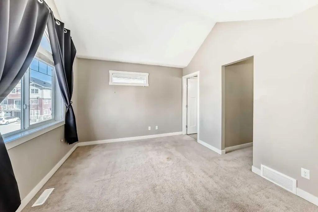 636 Skyview Ranch Grove NE Calgary AB T3N 0R8