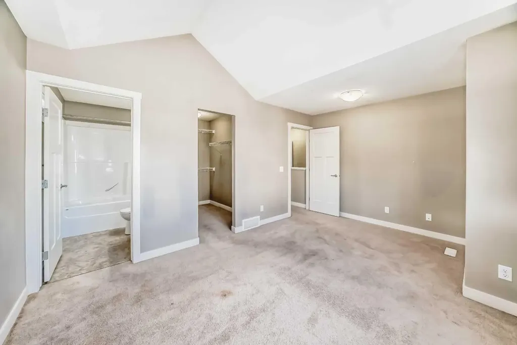 636 Skyview Ranch Grove NE Calgary AB T3N 0R8