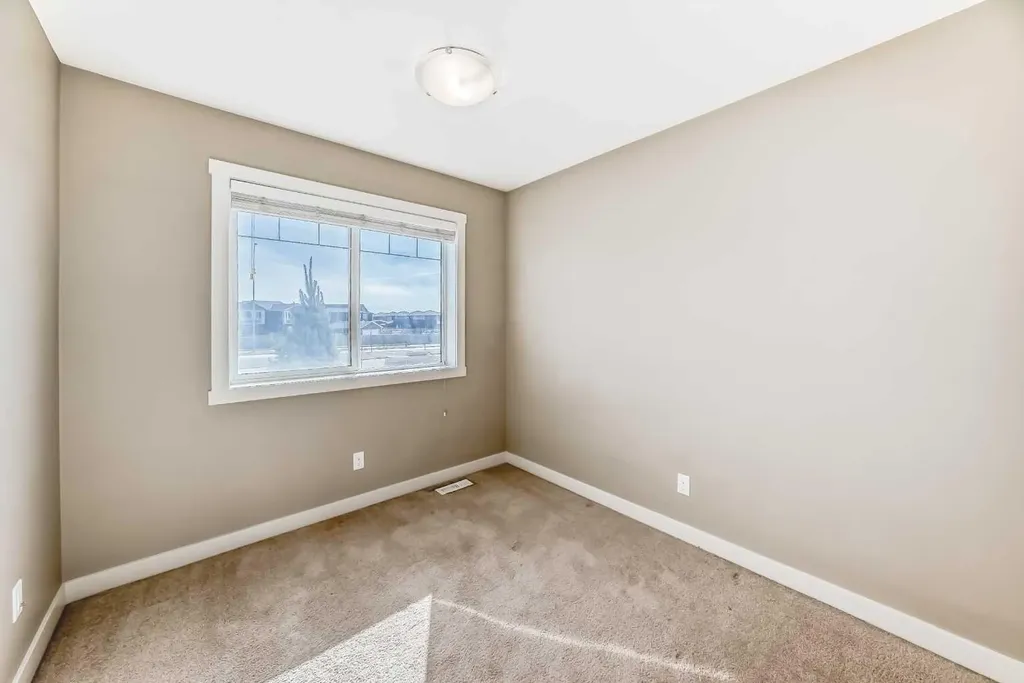 636 Skyview Ranch Grove NE Calgary AB T3N 0R8