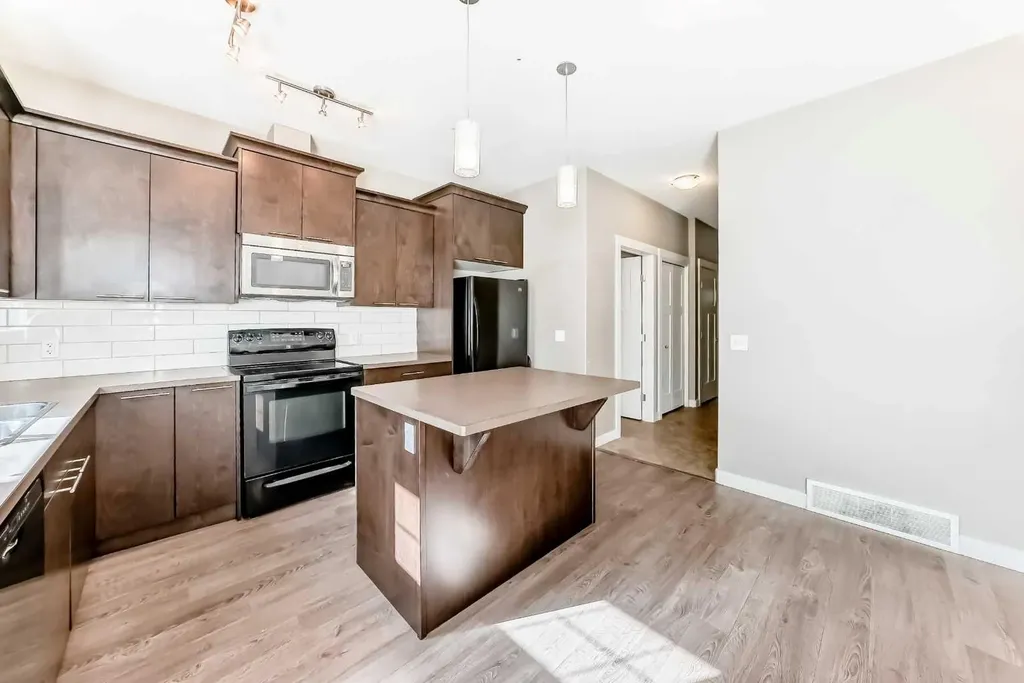 636 Skyview Ranch Grove NE Calgary AB T3N 0R8