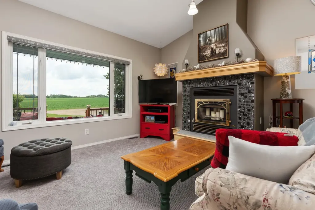 120 Dominion Street Kingman AB T0B 2M0