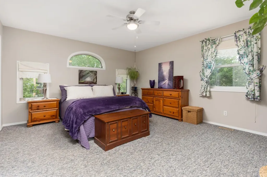 120 Dominion Street Kingman AB T0B 2M0