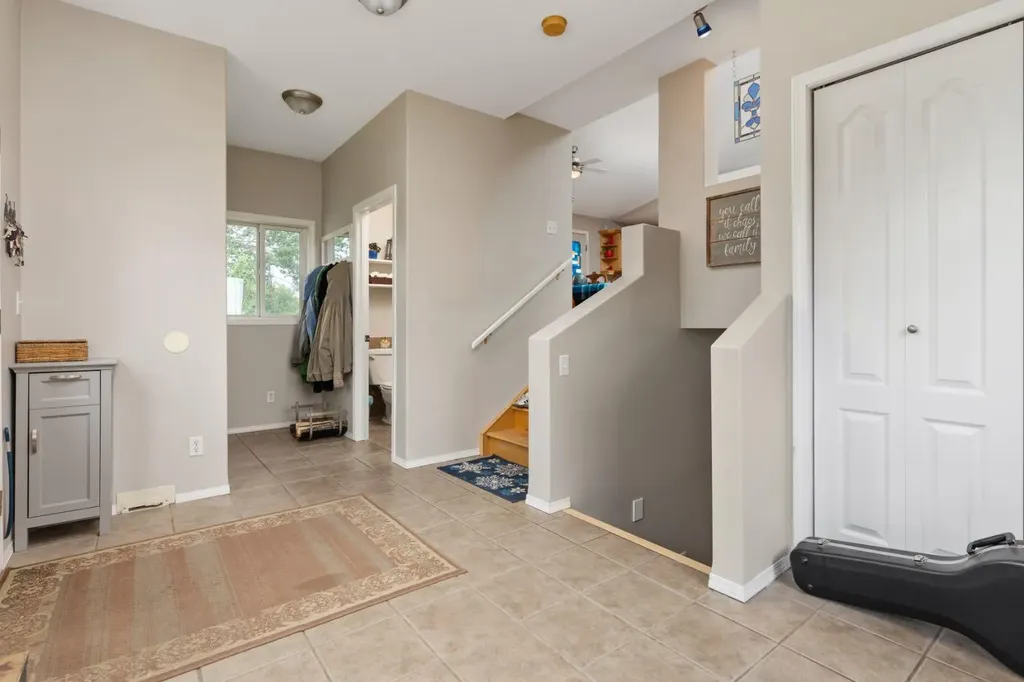 120 Dominion Street Kingman AB T0B 2M0