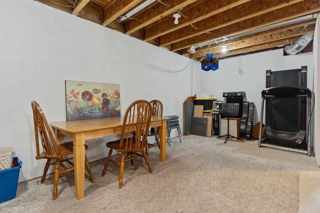 120 Dominion Street Kingman AB T0B 2M0