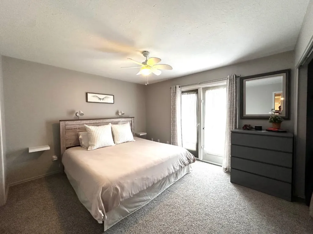 4811 48 Street Camrose AB T4V1L4