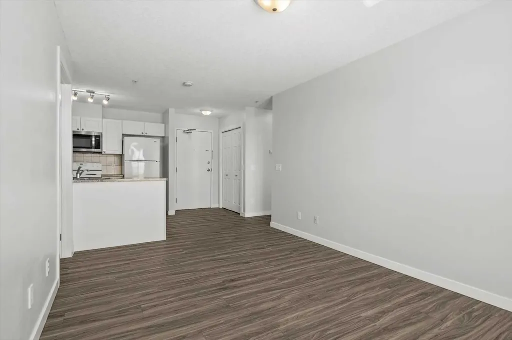 1010 Railway Street Crossfield AB T0M 0M0