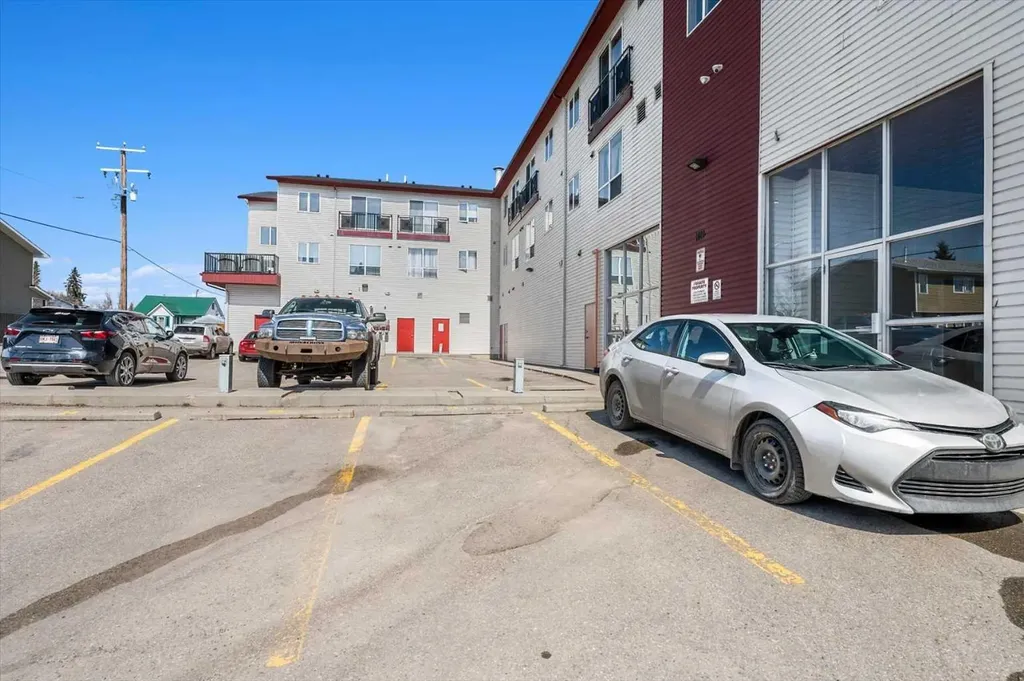 1010 Railway Street Crossfield AB T0M 0M0