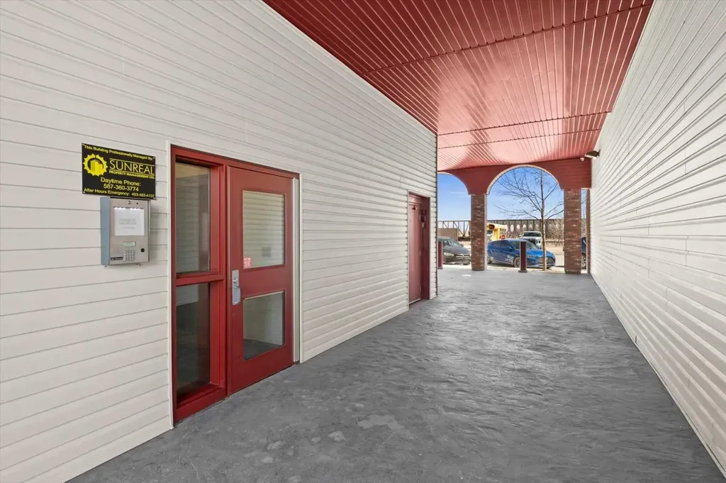 1010 Railway Street Crossfield AB T0M 0M0