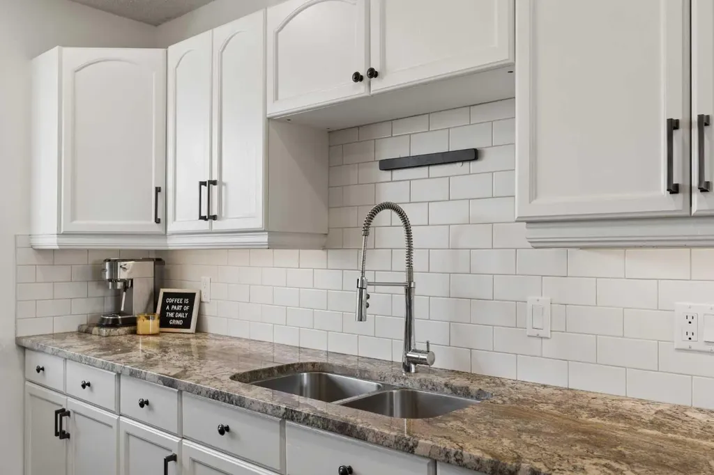 8011 Huntington Street NE Calgary AB T2K5B8