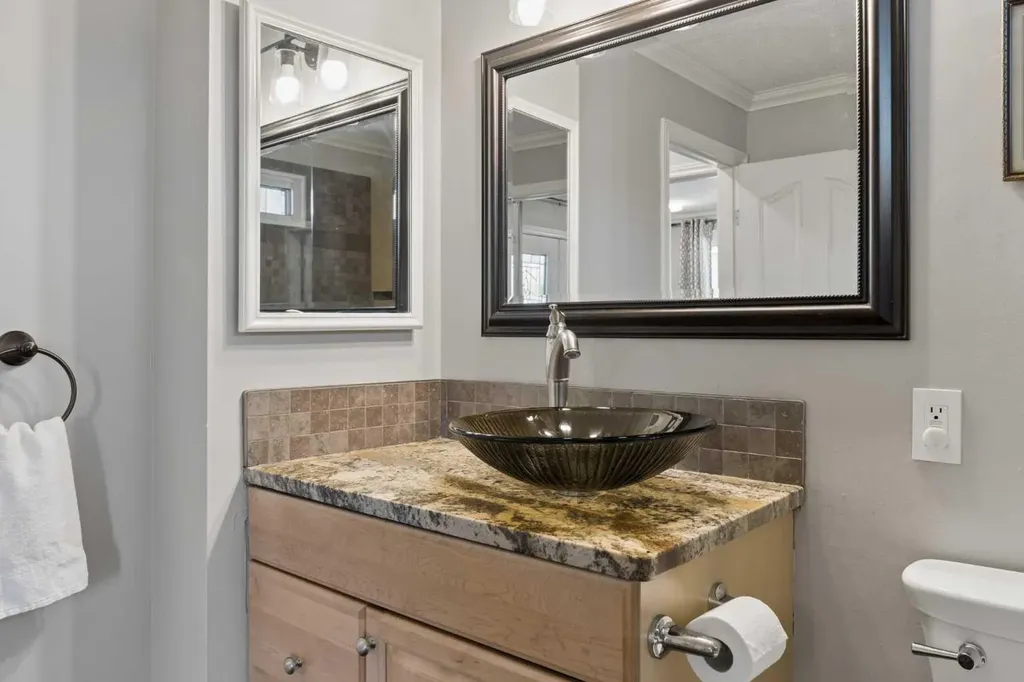 8011 Huntington Street NE Calgary AB T2K5B8