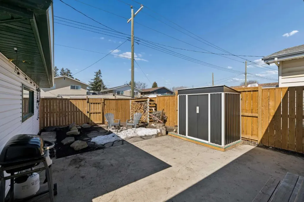 8011 Huntington Street NE Calgary AB T2K5B8
