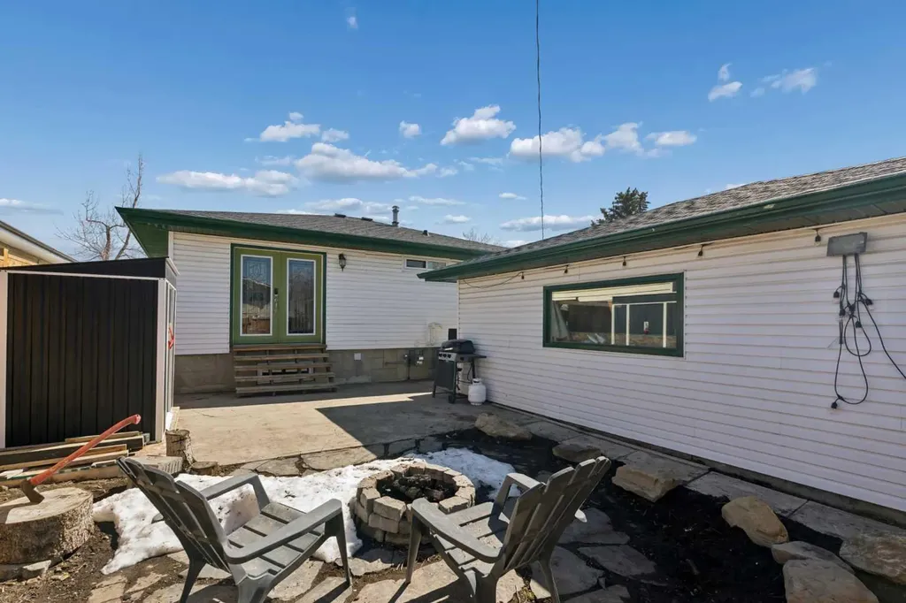 8011 Huntington Street NE Calgary AB T2K5B8