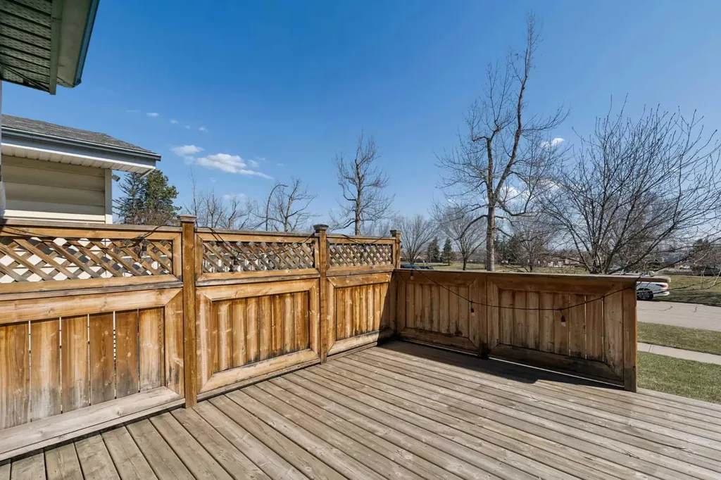 8011 Huntington Street NE Calgary AB T2K5B8